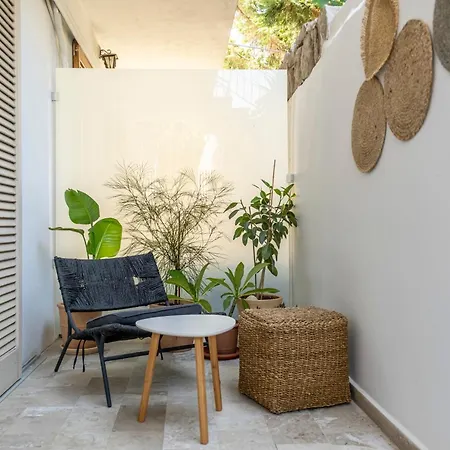 Ammos Penzion Tolón